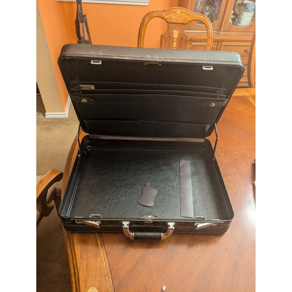 Pratt Professional Cases For Business & Industry BRIEFCASE
